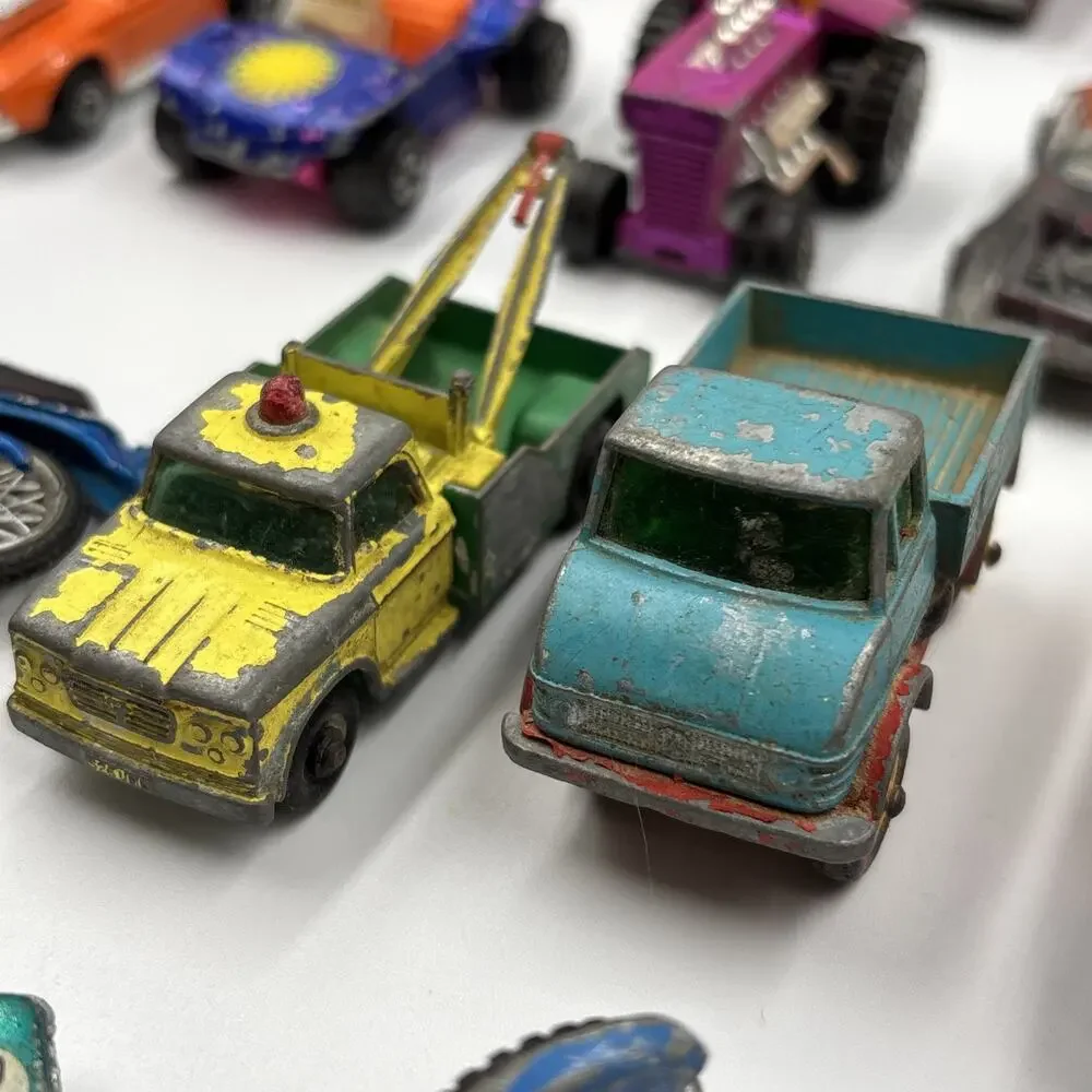 Vintage Mixed Lot Matchboxes Hot Wheels Diecast Vehicles